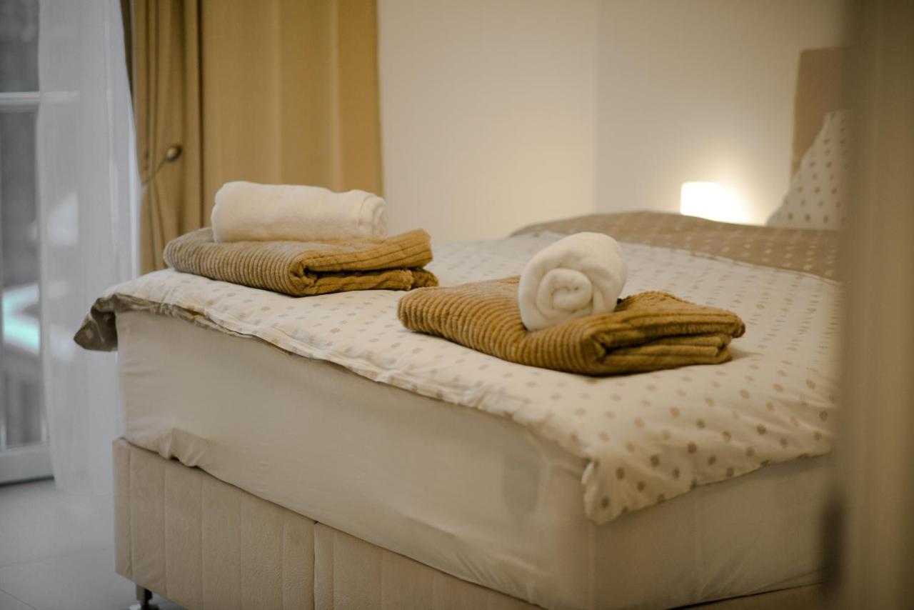 Bujroom Apartments ซาราเยโว ภายนอก รูปภาพ